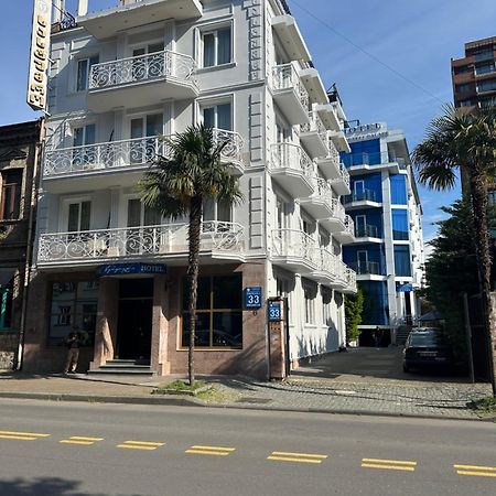 Hotel Tsereteli Batumi Exteriör bild